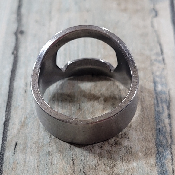 Bottle Opener Ring. - Picture 2 of 4